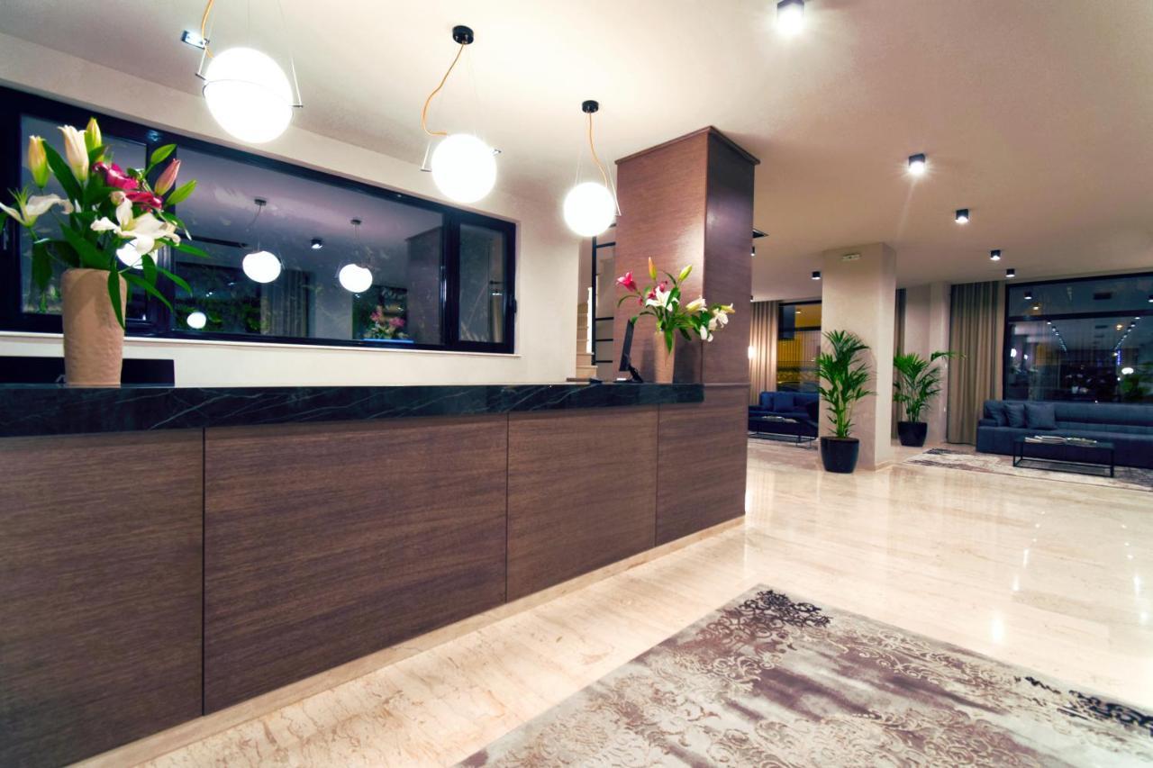 Athens Iris Hotel ภายนอก รูปภาพ