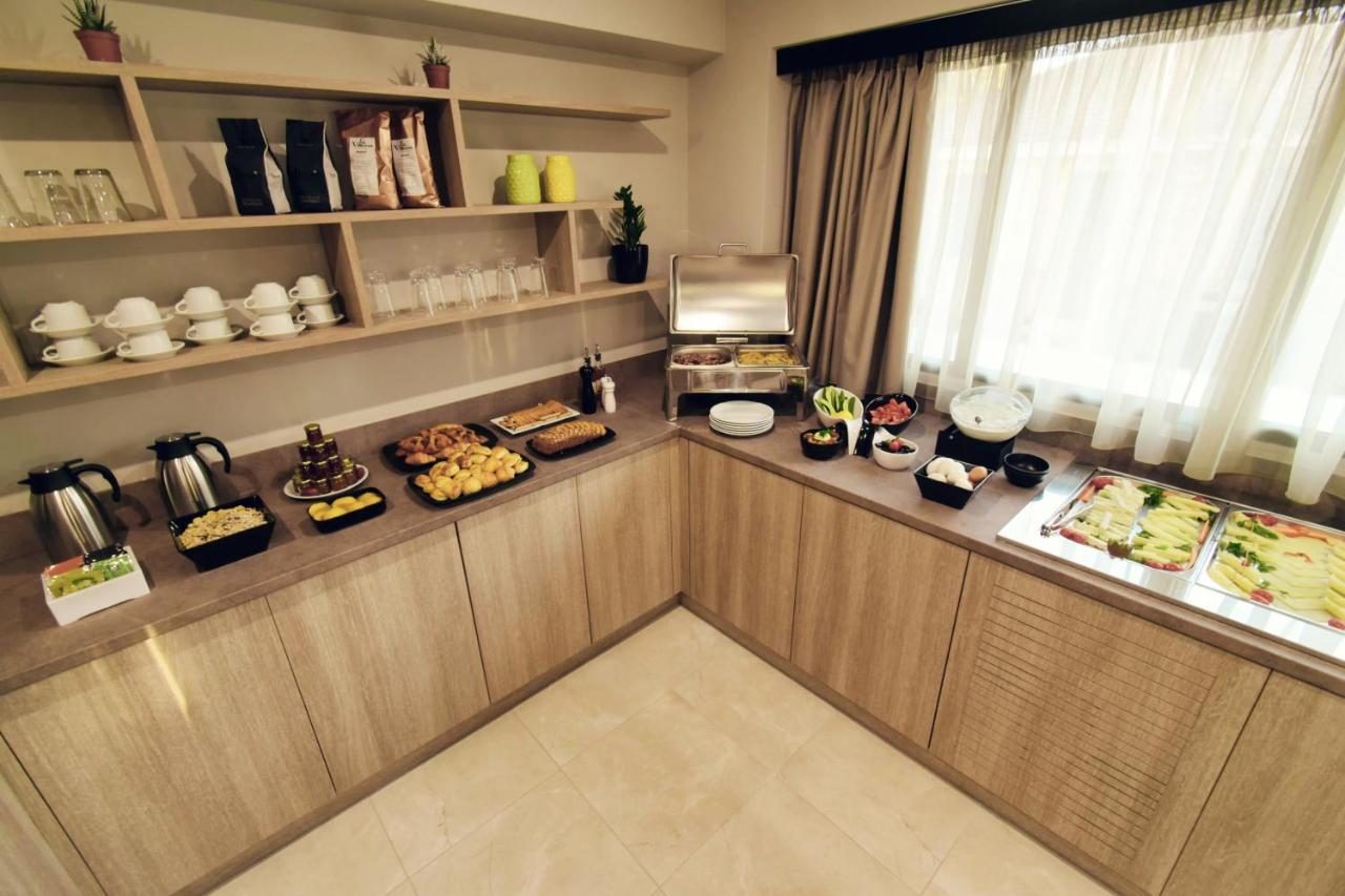 Athens Iris Hotel ภายนอก รูปภาพ